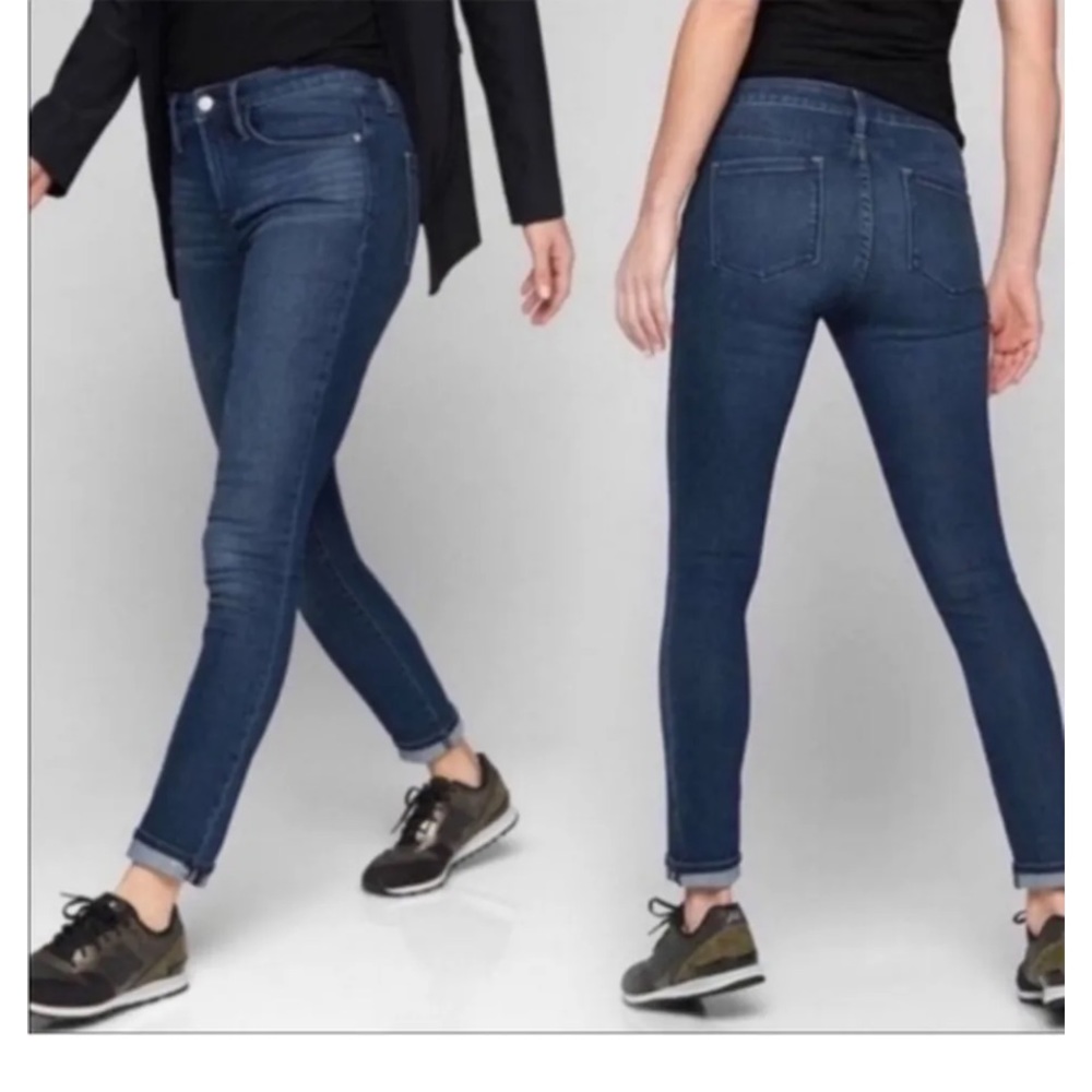 EUC Athleta 338322 Sculptek Skinny Jean Dark Wash size 8
